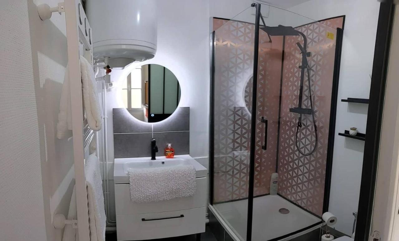 Appartement Hypercentre Calme Proche Centre Des Congres Angers Luaran gambar